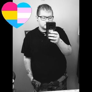 Meet your Posher, Alyx